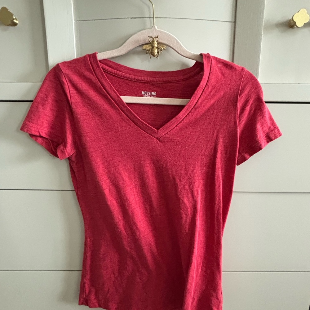 Mossimo Supply Co. Pink Fitted V-Neck Tee